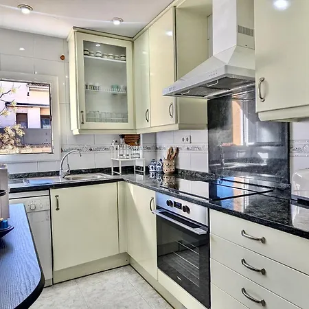 Apartamento Evh125 Con Balcon Cerca Del Centro *